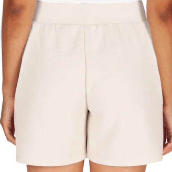 LazyPants Women's 4 Way Stretch Soft Luxe Shorts Size M - Picture 2 of 2